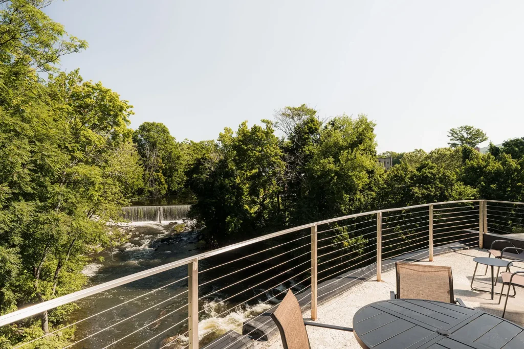 Penthouse balcony web